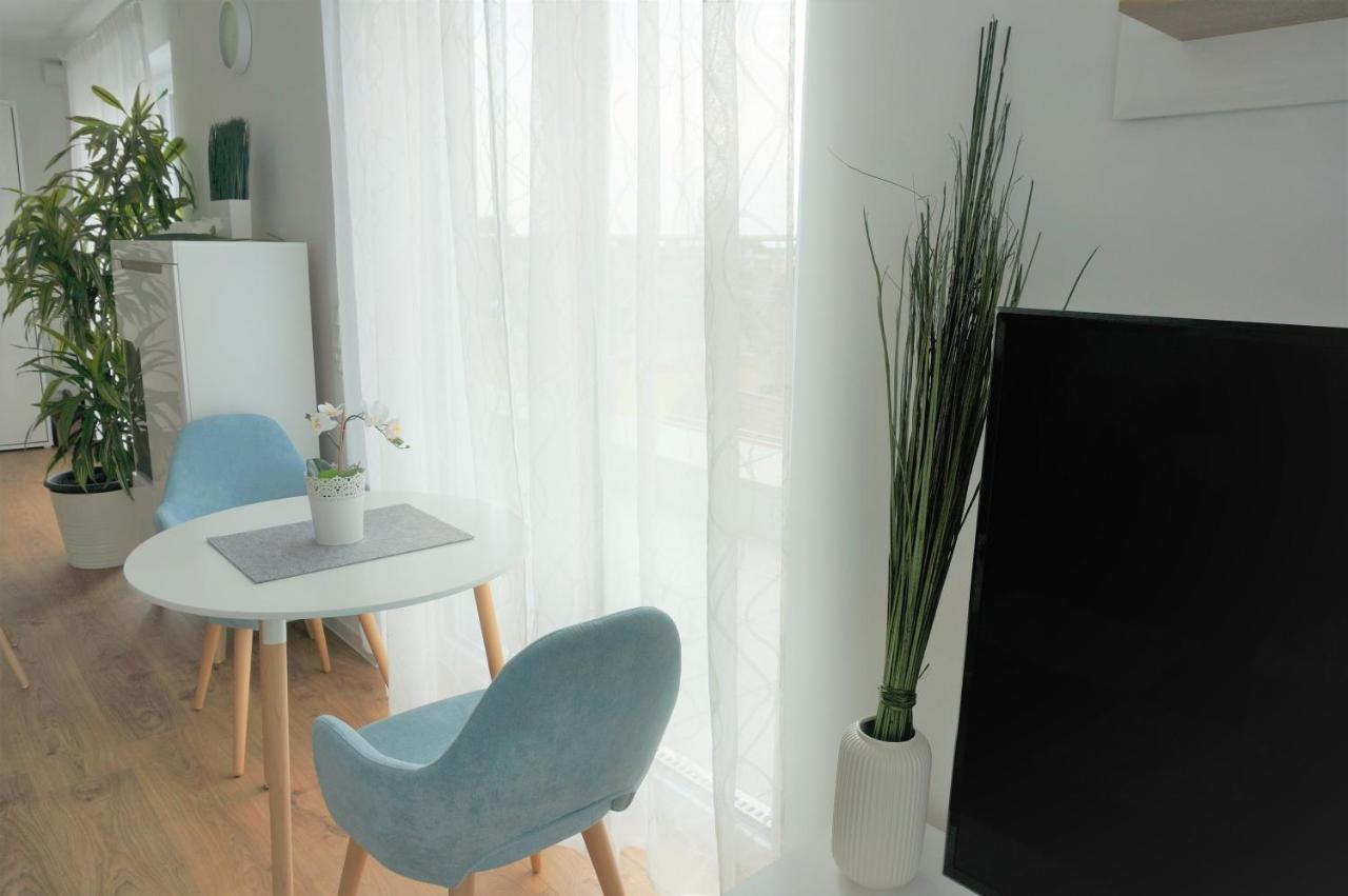 Panorama Penthouse Apartment Mit Klima Und Whirlpool Fuer Bis Zu 6 Personen Frankenthal  Esterno foto