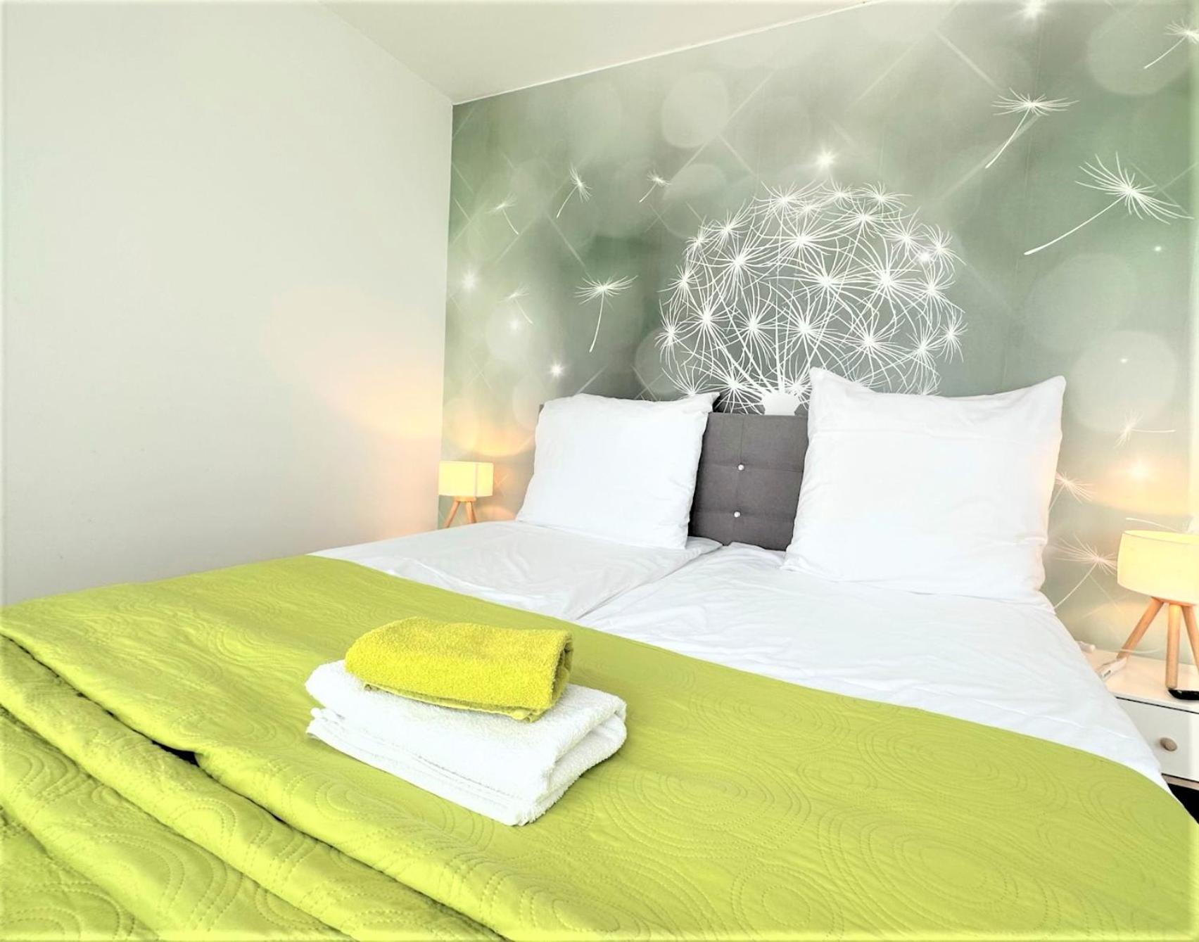 Panorama Penthouse Apartment Mit Klima Und Whirlpool Fuer Bis Zu 6 Personen Frankenthal  Esterno foto